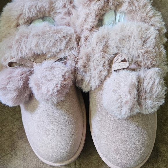 & Other Stories Blush Faux Fur Slippers - Picture 1 of 2